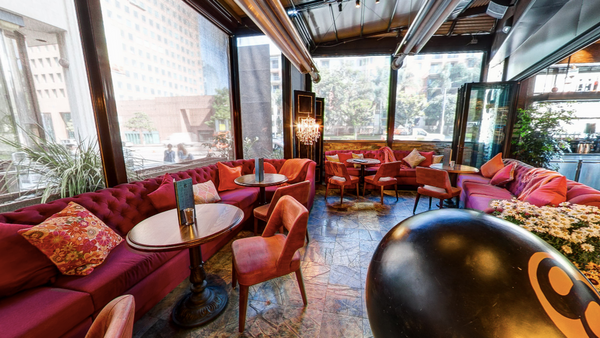 Los Angeles Coach Happy Hour